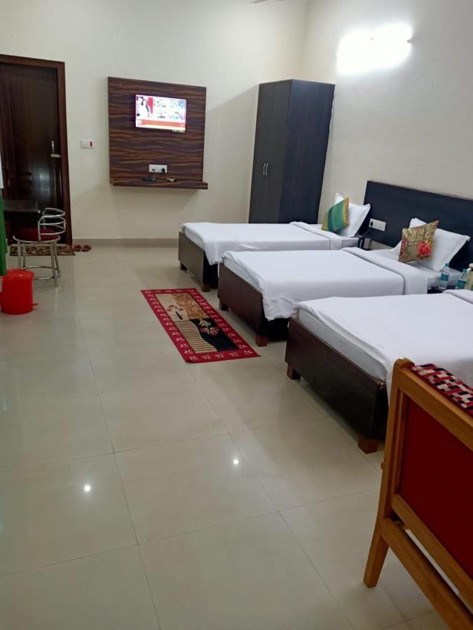 Hotel The Ideal Kushinagar Exterior photo