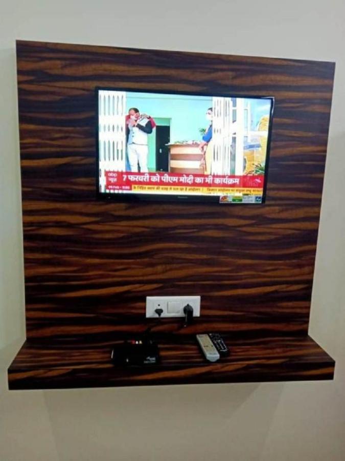 Hotel The Ideal Kushinagar Exterior photo