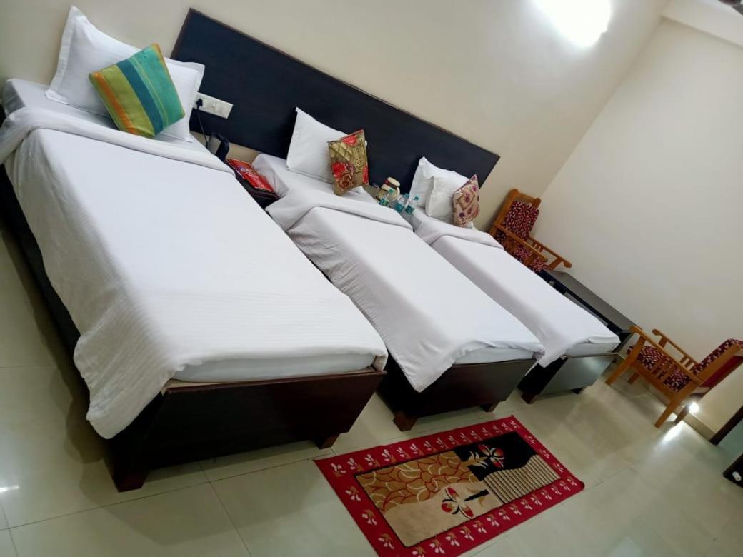 Hotel The Ideal Kushinagar Exterior photo