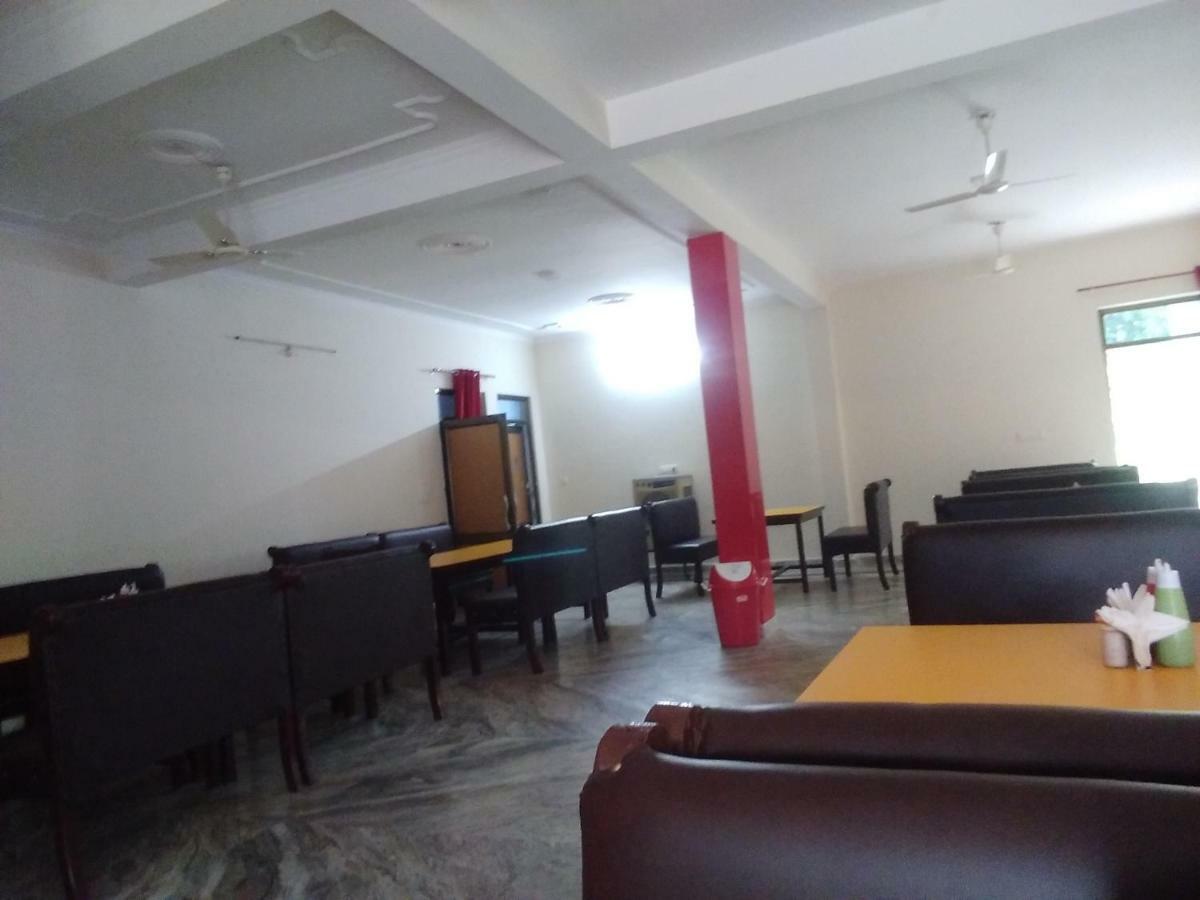 Hotel The Ideal Kushinagar Exterior photo